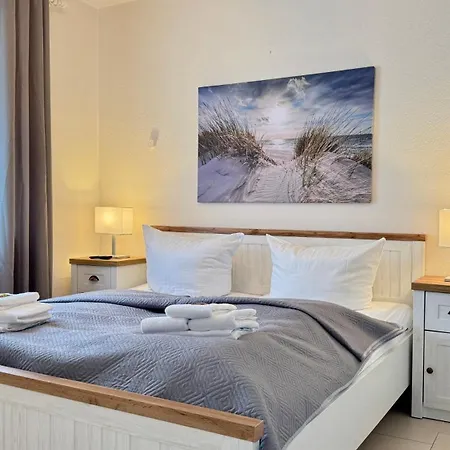 Strandperle, Friedrichstr, Im Herzen Westerlands, Sehr Strandnah, Balkon, 2 Zi Apartment *