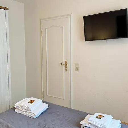 Strandperle, Friedrichstr, Im Herzen Westerlands, Sehr Strandnah, Balkon, 2 Zi Apartment Westerland